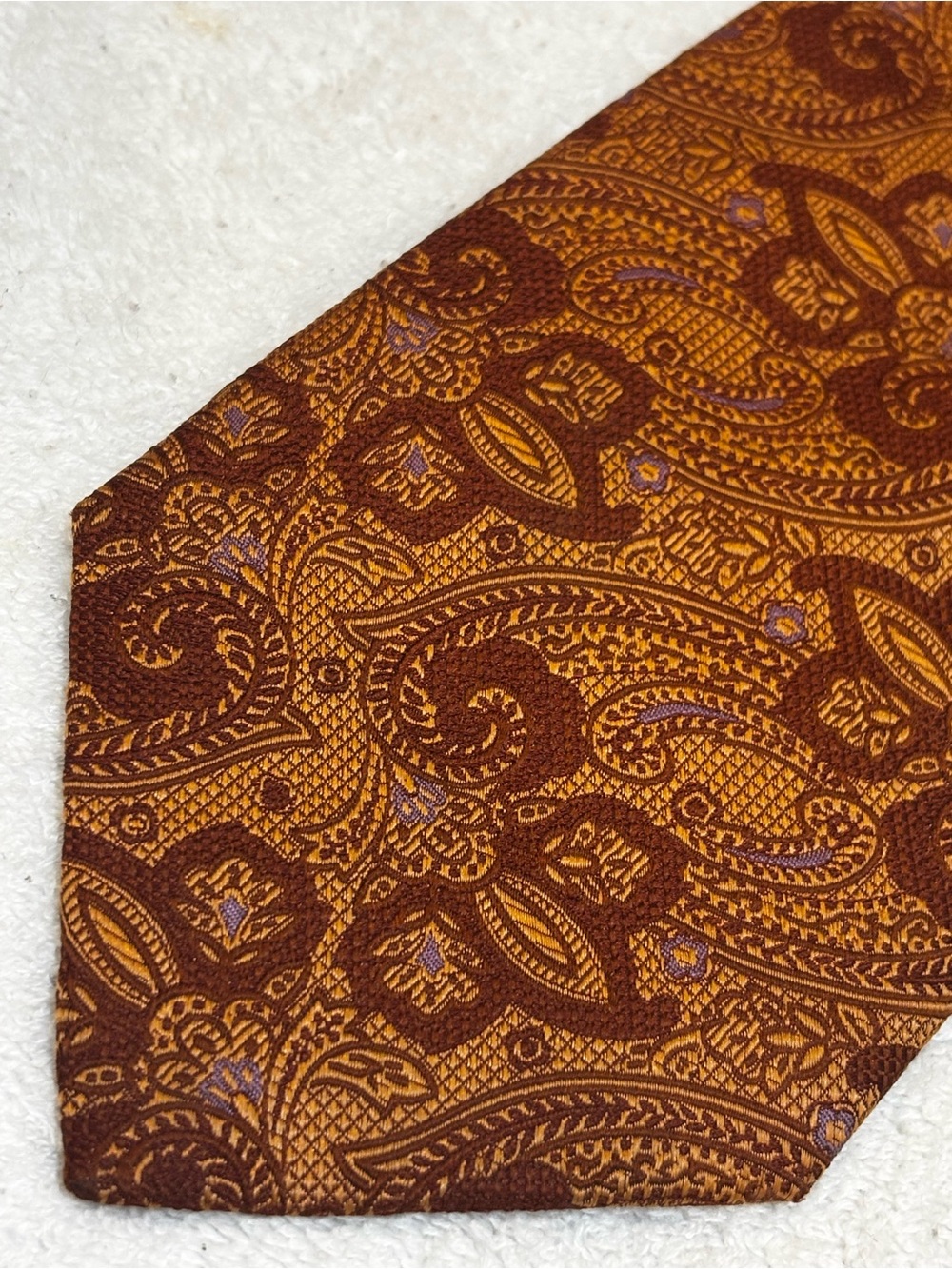 Brand New Bronze Tie By JOS A. BANK (Signature Collection)
